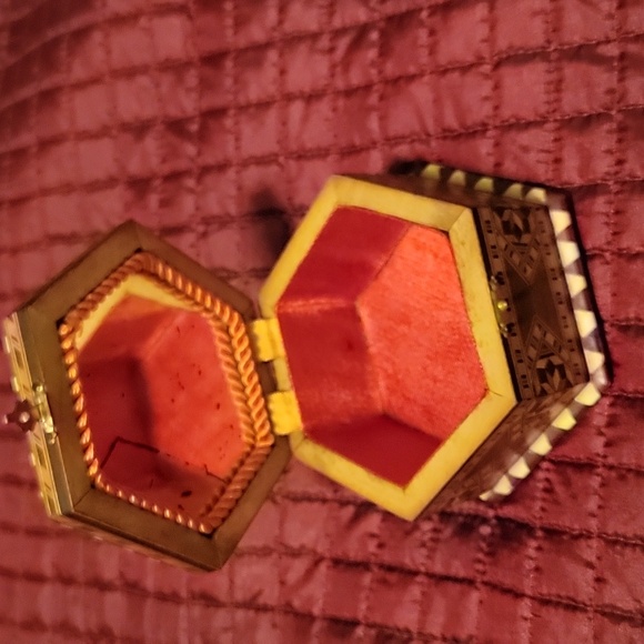 Hexagonal Wooden Trinket Box - Picture 2 of 4